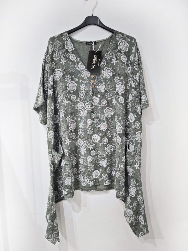 Floral Print Hanky Hem Top